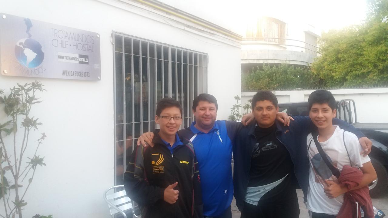 Trotamundos Hostal Santiago Exterior foto